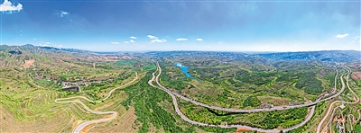 固原市深入推進(jìn)生態(tài)制度、生態(tài)環(huán)境、生態(tài)空間、生態(tài)經(jīng)濟(jì)、生態(tài)生活、生態(tài)文化六大體系建設(shè)，推動(dòng)山綠與民富、生態(tài)保護(hù)與高質(zhì)量發(fā)展有機(jī)結(jié)合。（資料照片）本報(bào)記者 黨碩 攝